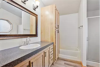 1965 Westside Hwy #74, Kelso, WA 98626 - Photo 15