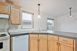 1965 Westside Hwy, Kelso, WA 98626 - Photo 11