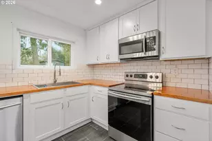 12317 SE Tibbetts St, Portland, OR 97236 - Photo 15