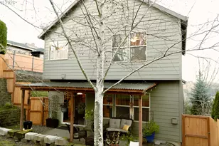 2092 SW Thomas Pl, Gresham, OR 97080 - Photo 5