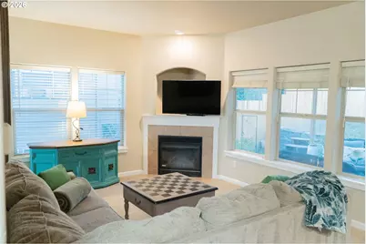 2092 SW Thomas Pl, Gresham, OR 97080 - Photo 11