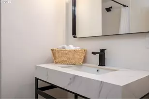 1500 SW 5th Ave, Portland, OR 97201 - Photo 13