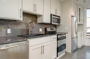 1500 SW 5th Ave, Portland, OR 97201 - Photo 5