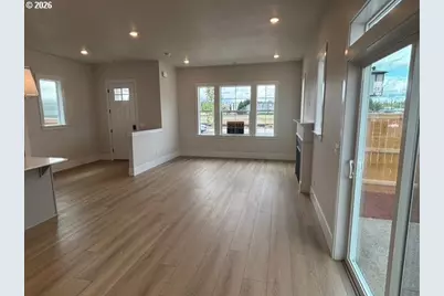 18364 SW Alderwood Dr, Beaverton, OR 97003 - Photo 5