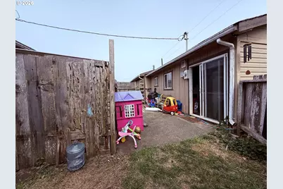 1202 Iris St, Brookings, OR 97415 - Photo 35