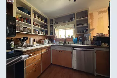 1202 Iris St, Brookings, OR 97415 - Photo 7
