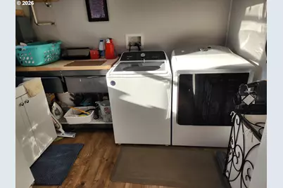 795 E St, Riddle, OR 97469 - Photo 33