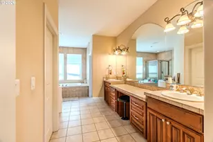 13743 SE Claremont St, Happy Valley, OR 97086 - Photo 29