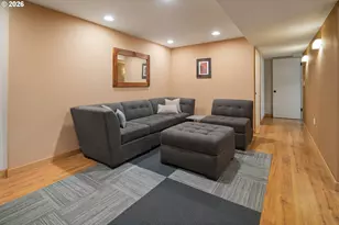 19022 Old River Dr, West Linn, OR 97068 - Photo 13