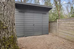 19022 Old River Dr, West Linn, OR 97068 - Photo 31