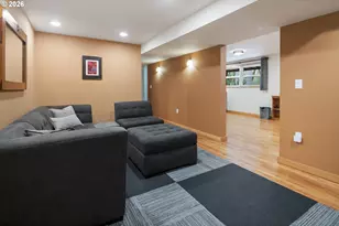 19022 Old River Dr, West Linn, OR 97068 - Photo 15