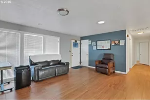 1825 NW Grant Ave, Corvallis, OR 97330 - Photo 11