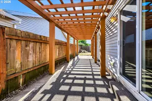 710 Mary Dr, Molalla, OR 97038 - Photo 23