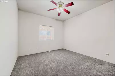 710 Mary Dr, Molalla, OR 97038 - Photo 17