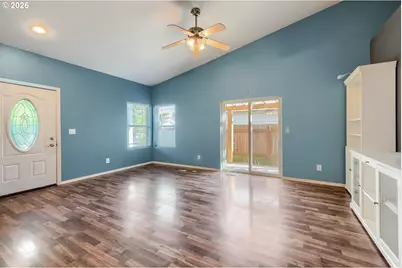 710 Mary Dr, Molalla, OR 97038 - Photo 7