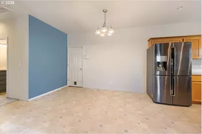 710 Mary Dr, Molalla, OR 97038 - Photo 9