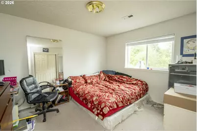 4235 SE Anderegg Loop, Portland, OR 97236 - Photo 15