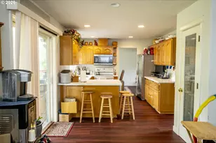 4235 SE Anderegg Loop, Portland, OR 97236 - Photo 7
