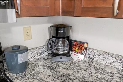 88416 1st Ave #322, Florence, OR 97439 - Photo 9