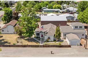 1445 14th St, Baker City, OR 97814 - Photo 47