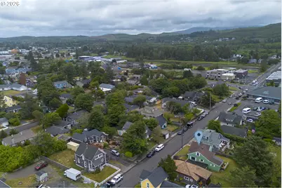 811 12th Ave, Seaside, OR 97138 - Photo 23