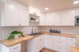 3660 Carnes Rd, Roseburg, OR 97471 - Photo 9