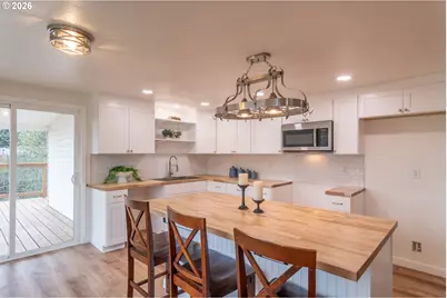 3660 Carnes Rd, Roseburg, OR 97471 - Photo 11