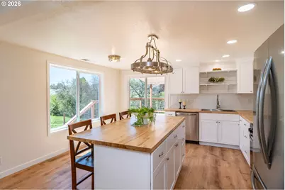 3660 Carnes Rd, Roseburg, OR 97471 - Photo 11