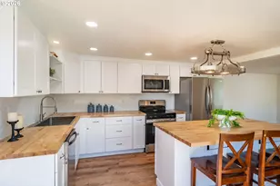 3660 Carnes Rd, Roseburg, OR 97471 - Photo 9