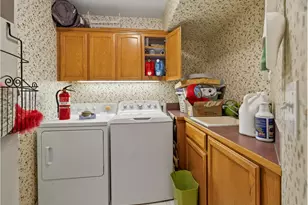 821 E 7th St, Molalla, OR 97038 - Photo 25