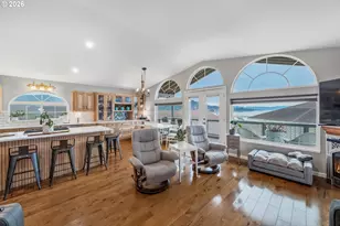 1213 Acacia Ave, Garibaldi, OR 97118 - Photo 3