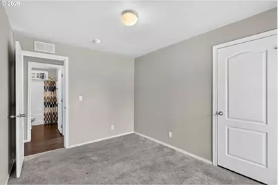 2120 SW 29th St #1, Troutdale, OR 97060 - Photo 31