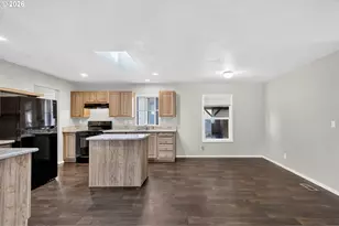 2120 SW 29th St, Troutdale, OR 97060 - Photo 11