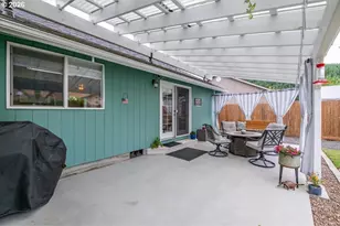 842 29th Ave, Sweet Home, OR 97386 - Photo 37