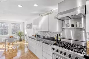 17011 SW Versailles Ln, Portland, OR 97224 - Photo 5