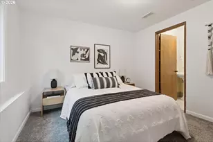 868 SW Troy St, Portland, OR 97219 - Photo 27