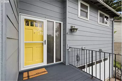 868 SW Troy St, Portland, OR 97219 - Photo 3