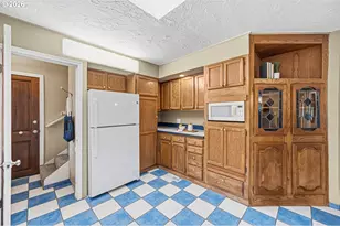 4545 SW Taylors Ferry Rd, Portland, OR 97219 - Photo 13