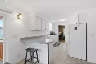 1800 Lakewood Ct, Eugene, OR 97402 - Photo 13