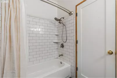 78527 Point Adams Rd, Clatskanie, OR 97016 - Photo 27