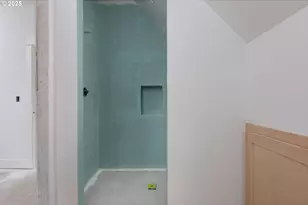 1938 NW 40th St, Lincoln City, OR 97367 - Photo 29