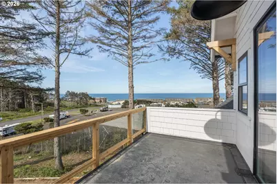 1938 NW 40th St, Lincoln City, OR 97367 - Photo 45