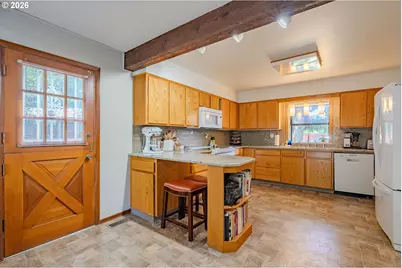 6210 NW Bernie Dr, Vancouver, WA 98663 - Photo 9