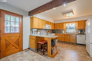 6210 NW Bernie Dr, Vancouver, WA 98663 - Photo 9