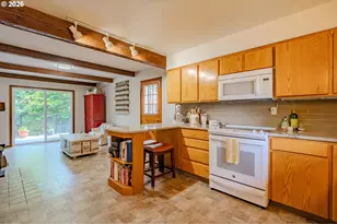 6210 NW Bernie Dr, Vancouver, WA 98663 - Photo 9