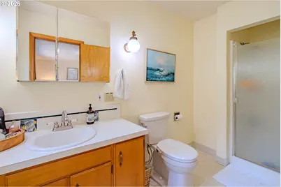 6210 NW Bernie Dr, Vancouver, WA 98663 - Photo 15