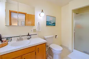 6210 NW Bernie Dr, Vancouver, WA 98663 - Photo 15