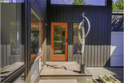 3753 SW Lyle Ct, Portland, OR 97221 - Photo 9