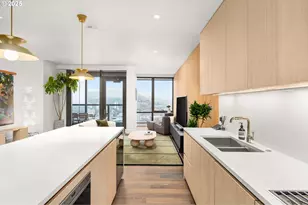 550 SW 10th Ave, Portland, OR 97205 - Photo 29