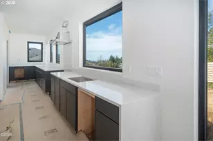 1025 NE 7th Dr, Newport, OR 97365 - Photo 9